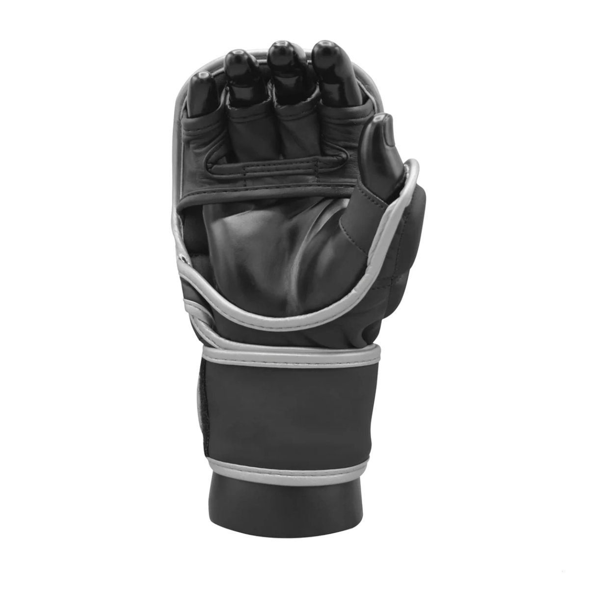 Canlo MMA gloves - Detailed close up of material and stitching