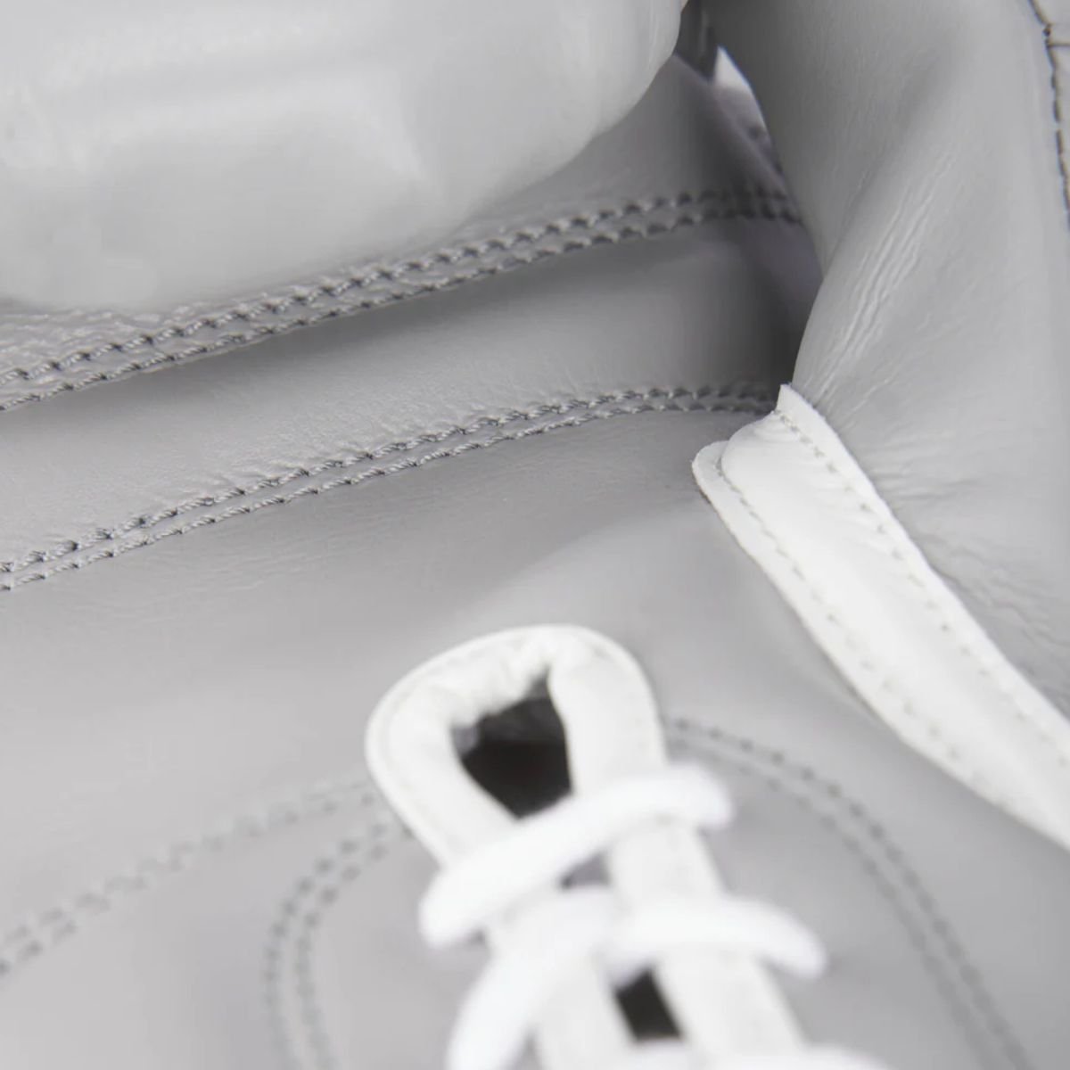 Canlo Superlace Gloves Grey - Side view premium finish